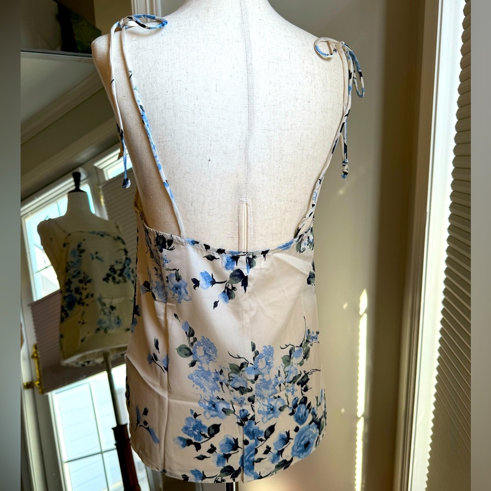 Honey Punch | Floral Spaghetti Strap Camisole | Small - Picture 2 of 9